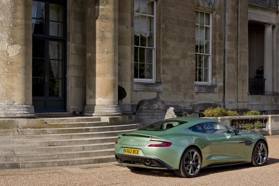 Aston Martin Vanquish 2012 года  (UK) (фото 108 из 170)